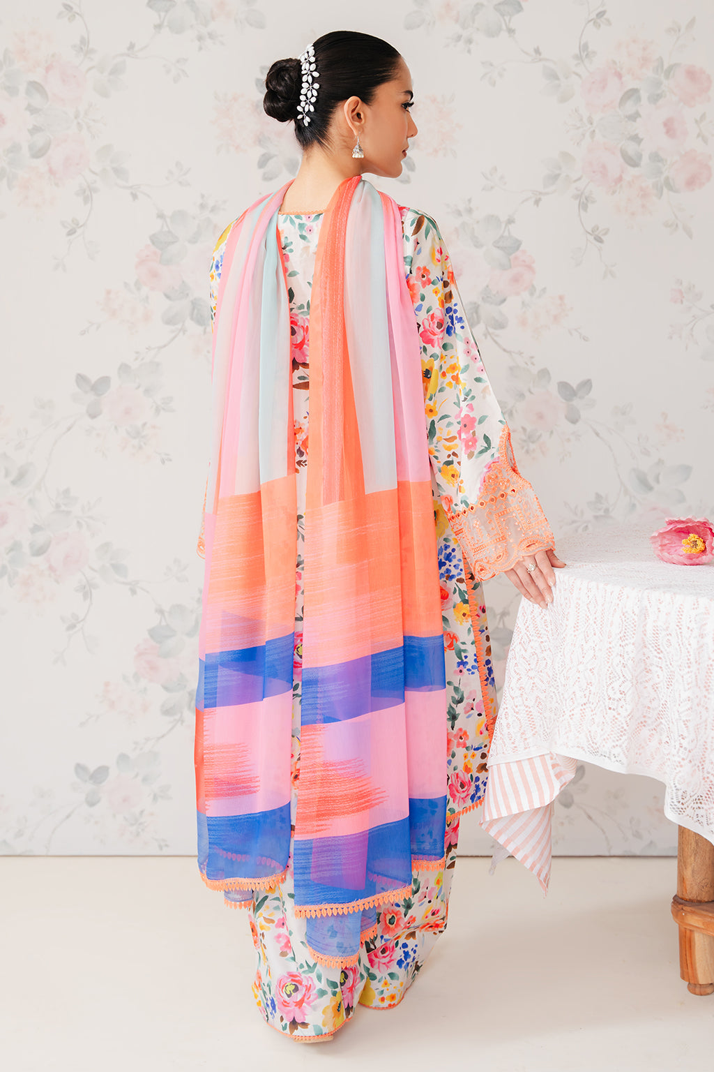 Afrozeh | The Floral Charm | Sundance - Pakistani Designer Dress - by Afrozeh | Type: Luxury - 100% Original at Saira Sultan