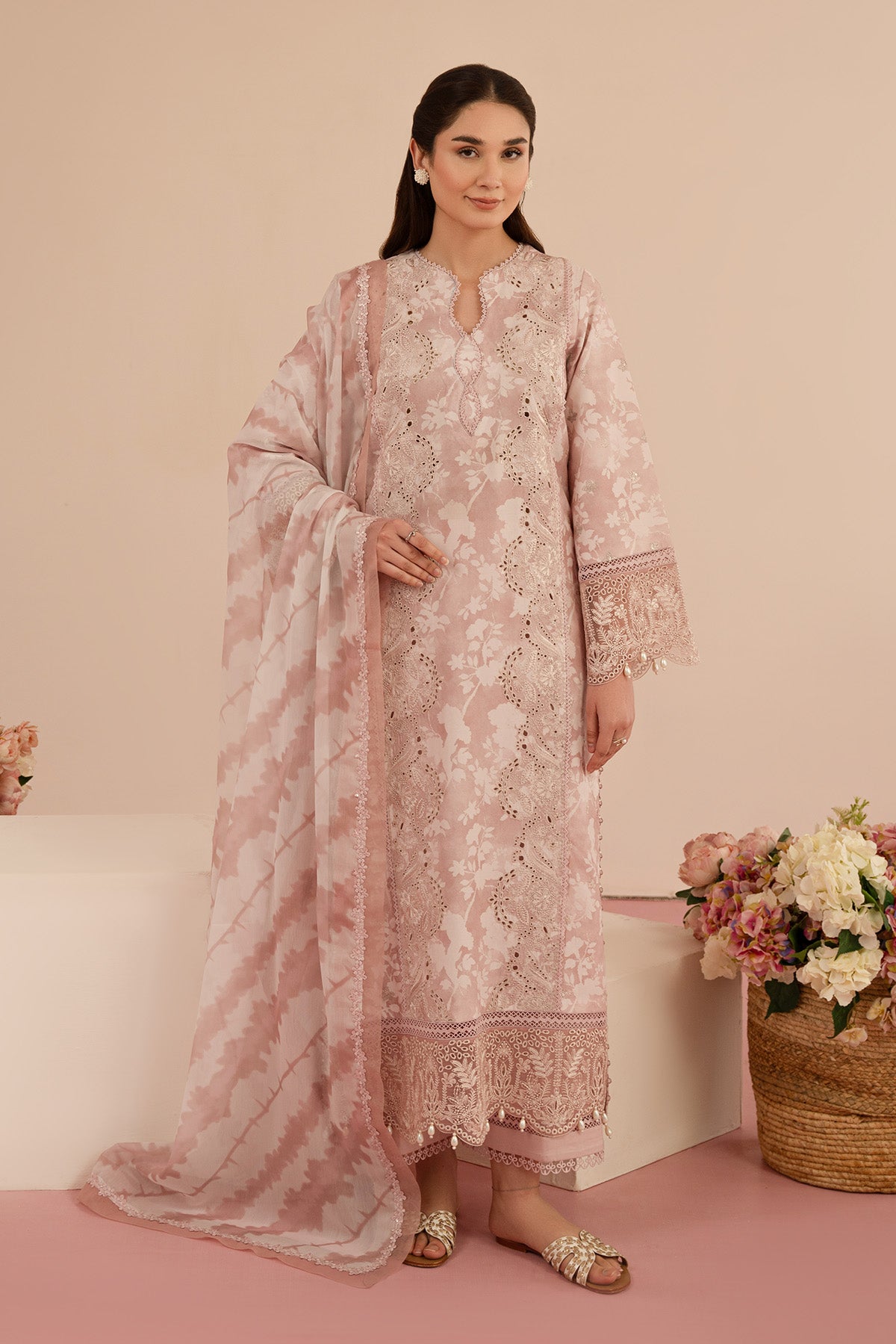 Afrozeh | Floral Charm 25 | Myrtle L Pink Lawn