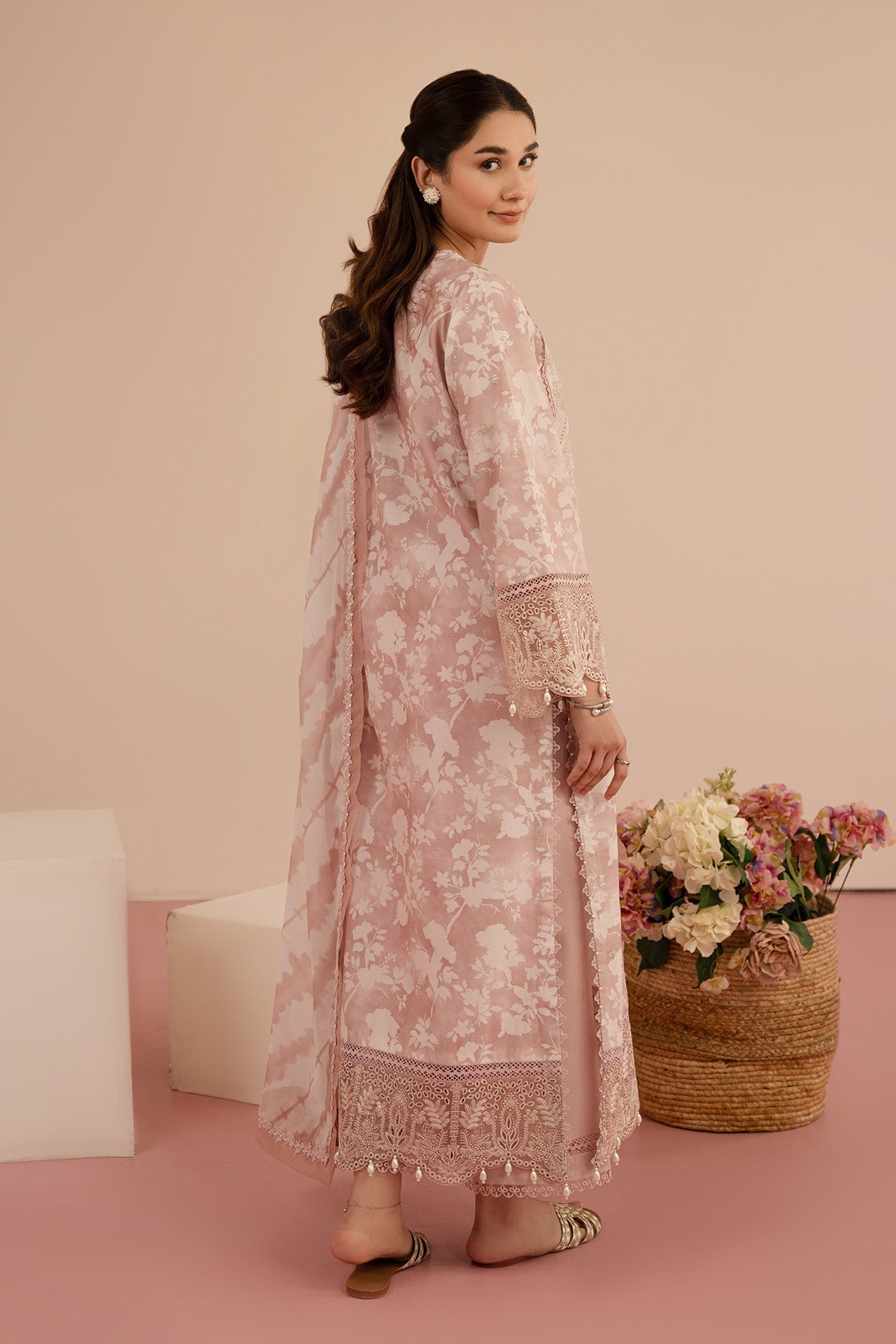 Afrozeh | Floral Charm 25 | Myrtle XL Pink Lawn