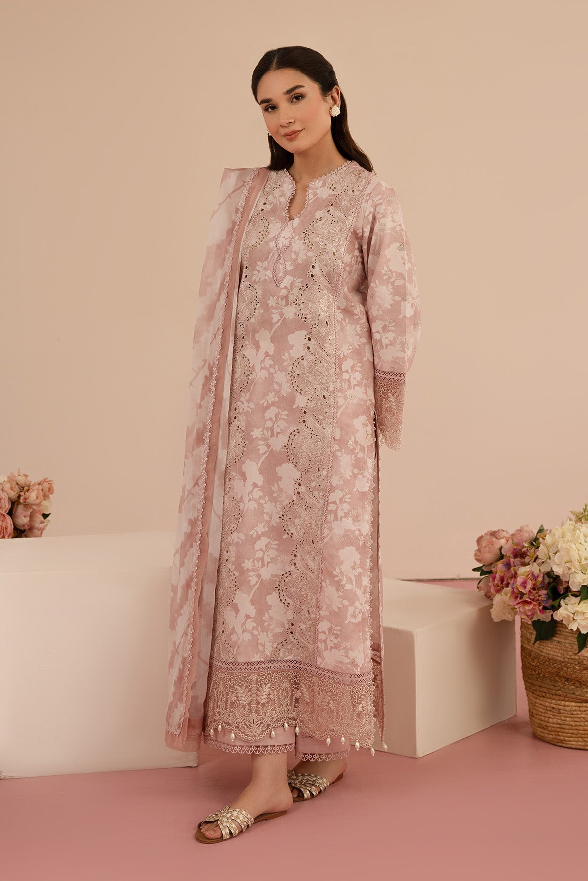 Afrozeh | Floral Charm 25 | Myrtle Custom Size Pink Lawn