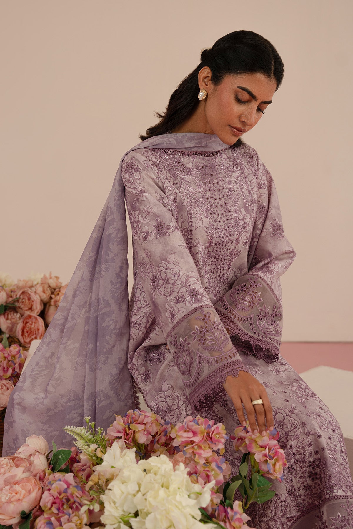 Afrozeh | Floral Charm 25 | Bellerose M Lilac Lawn