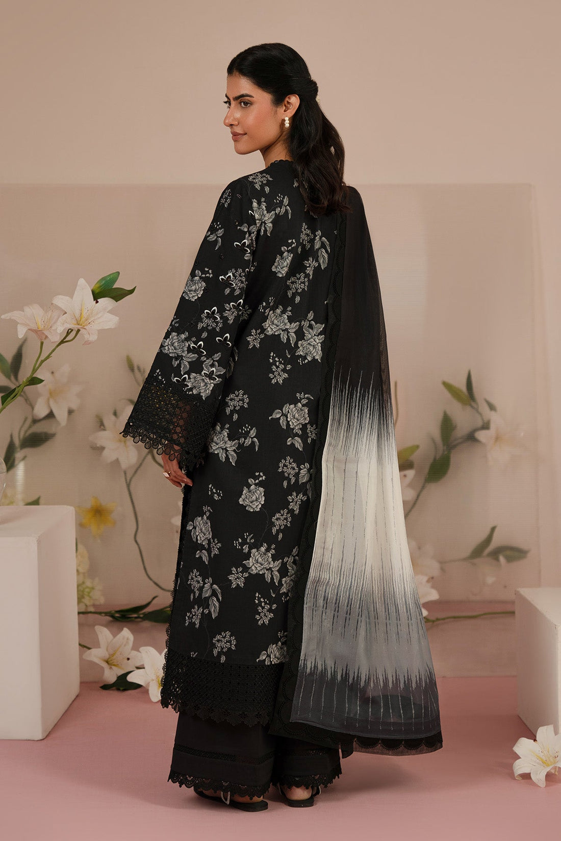 Afrozeh | Floral Charm 25 | Lupine XS Black Lawn