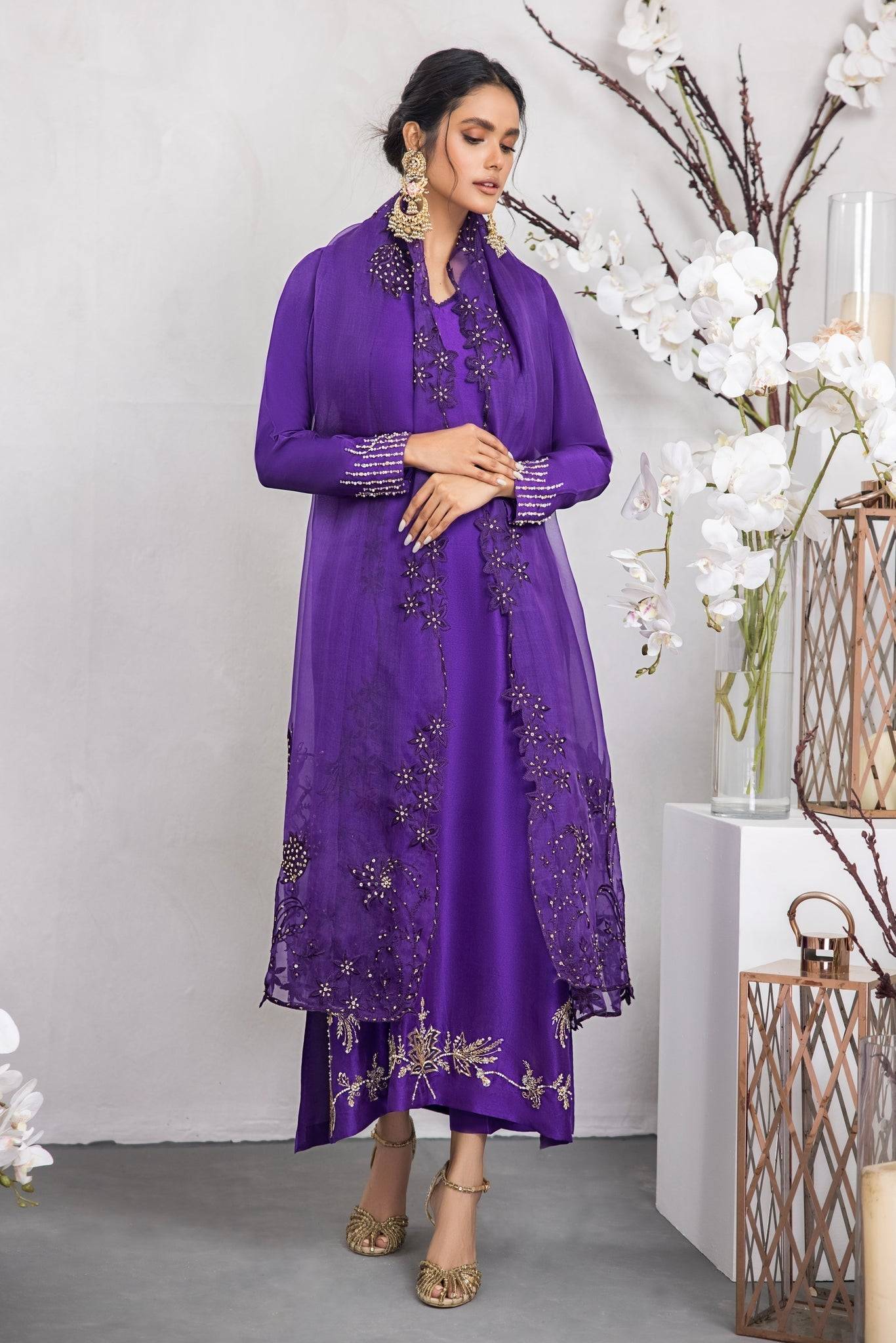 Anam Akhlaq | Festive Collection | D-28 - Pakistani Designer Dress - by Anam Akhlaq | Type: Formal - 100% Original at Saira Sultan