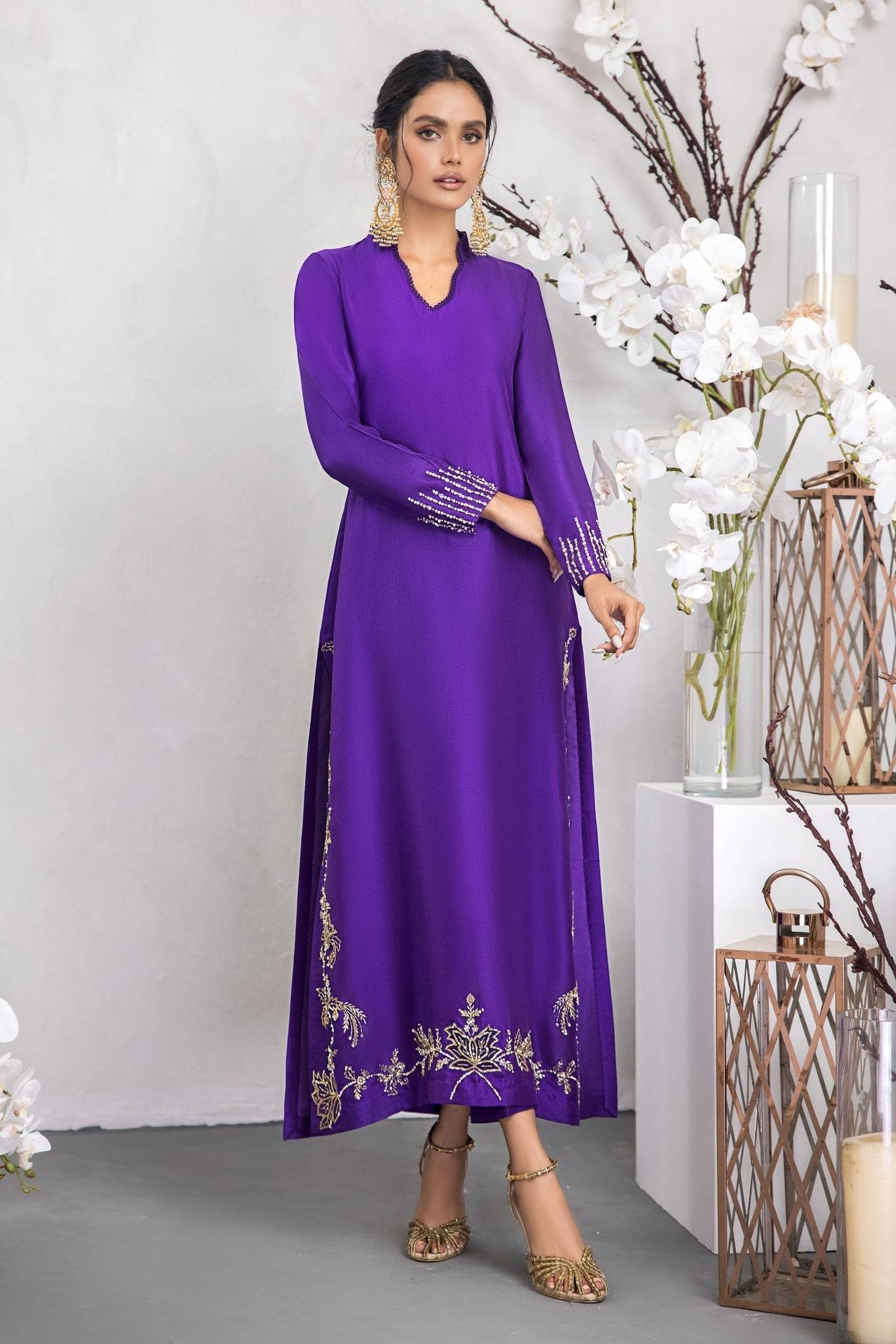 Anam Akhlaq | Festive Collection | D-28 - Pakistani Designer Dress - by Anam Akhlaq | Type: Formal - 100% Original at Saira Sultan