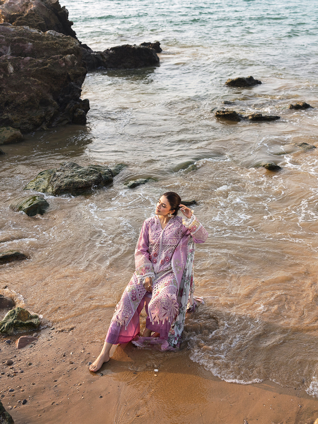 Mahnur | Sirena Luxury Lawn 25 | Aria Custom Size Lilac Lawn