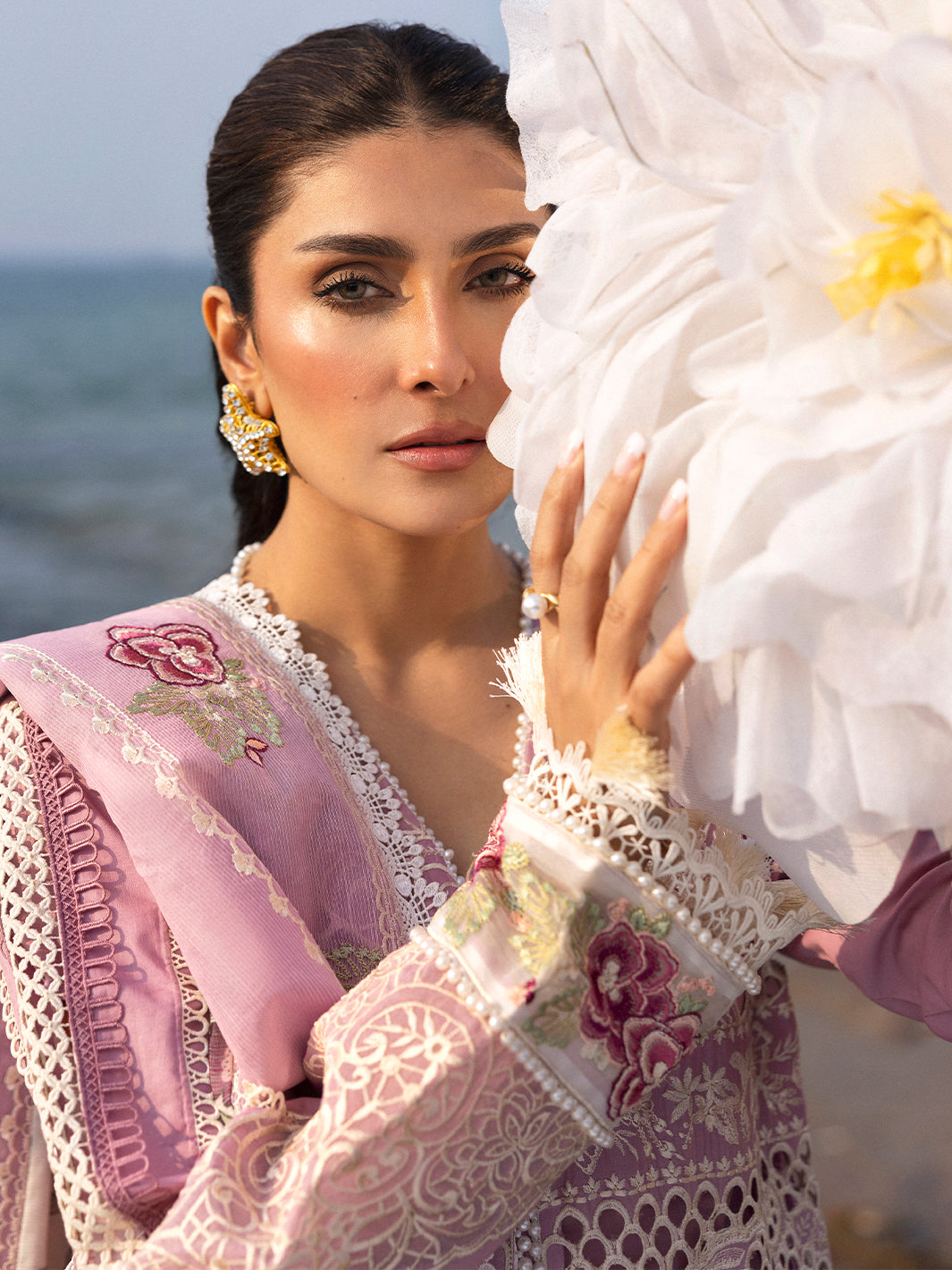 Mahnur | Sirena Luxury Lawn 25 | Aria M Lilac Lawn