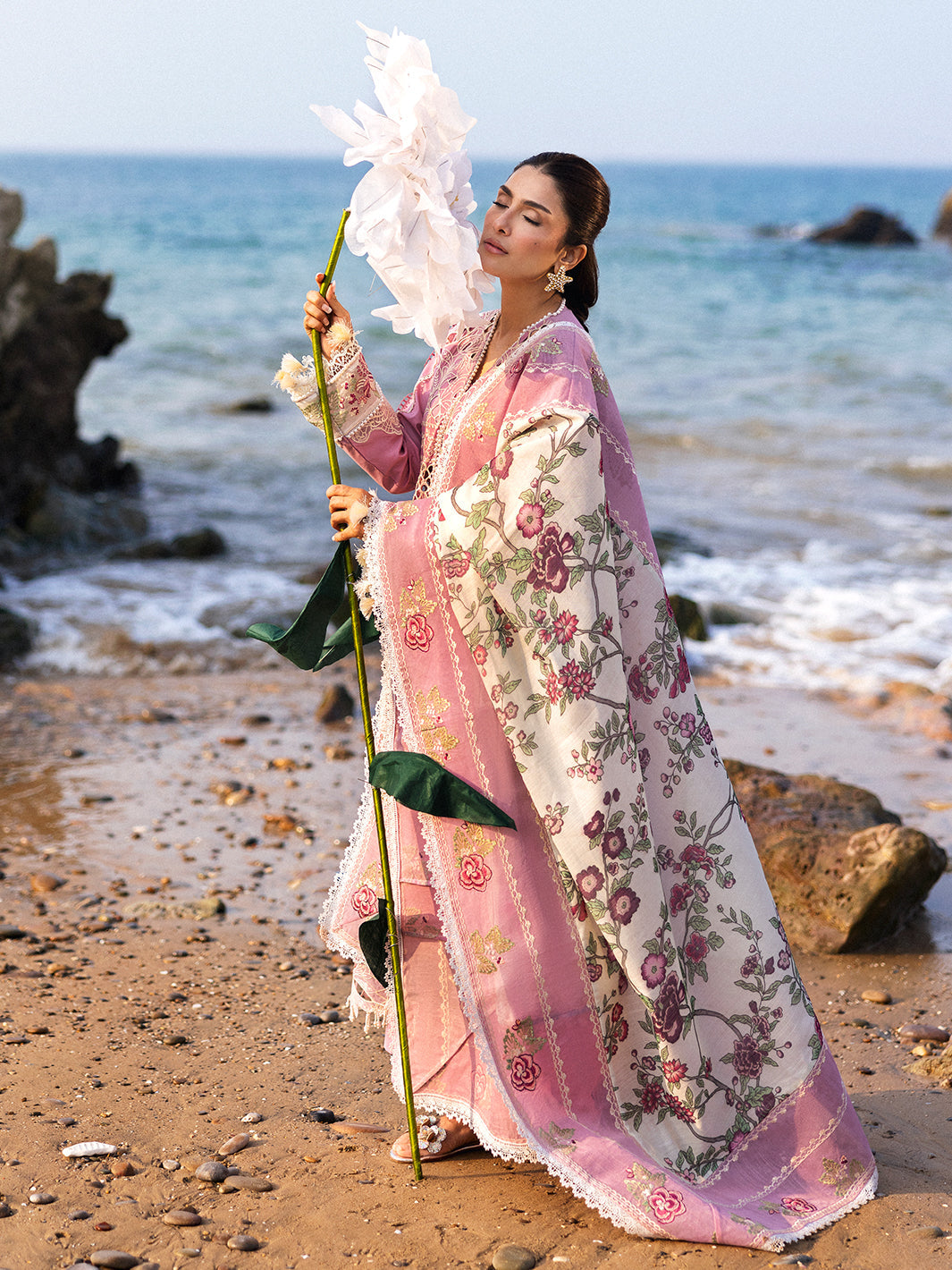 Mahnur | Sirena Luxury Lawn 25 | Aria XL Lilac Lawn