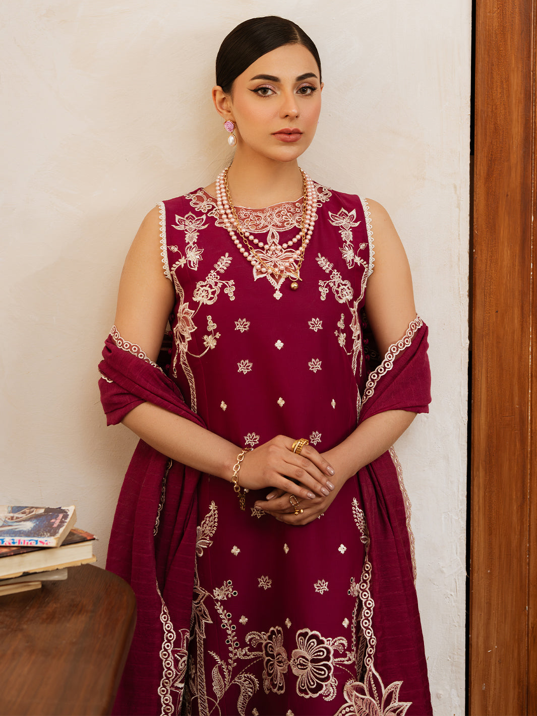 Mahnur | Florence Luxury Lawn 25 | ARLEEN L Carmine Lawn