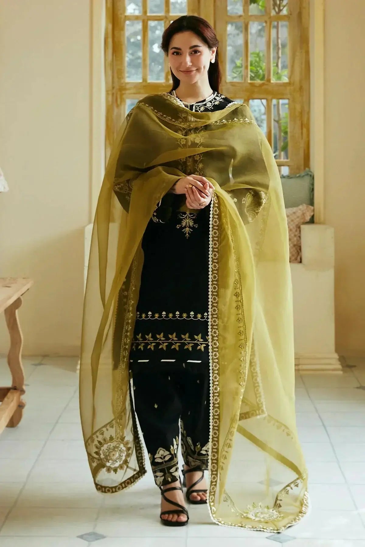 Zara Shahjahan | Coco Lawn 24 | ARZOO-1B - Pakistani Designer Dress - by Zara Shahjahan | Type: Luxury - 100% Original at Saira Sultan