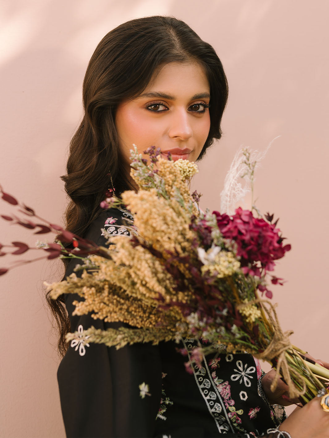 Mahnur | Dahlia Luxury Lawn 25 | Aurora M Black Lawn