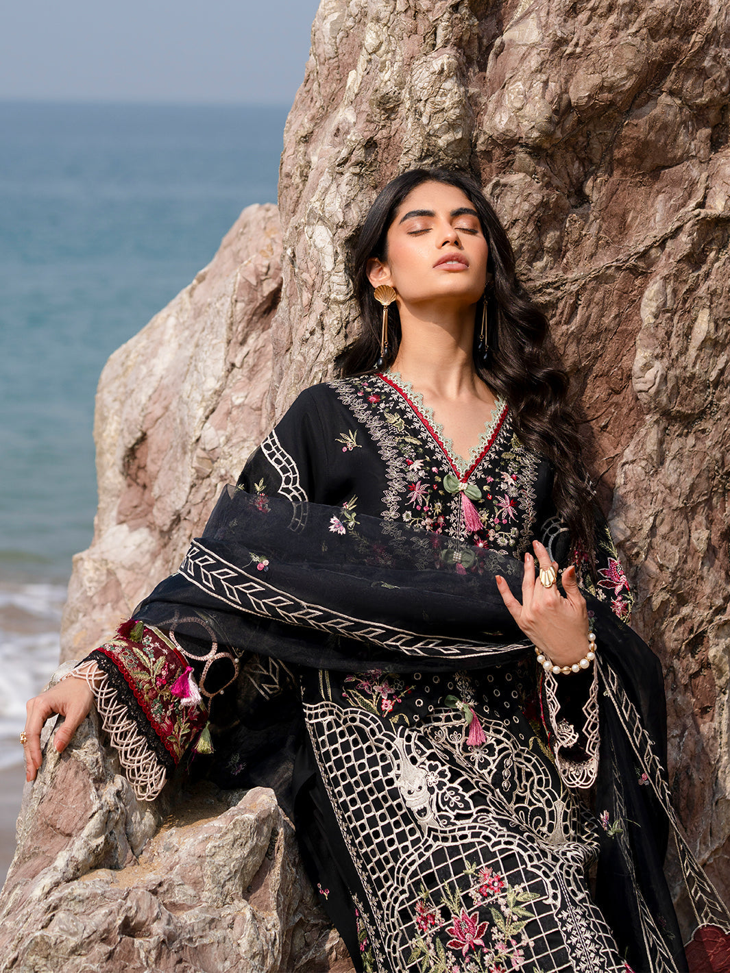 Mahnur | Sirena Luxury Lawn 25 | Azure L Black Lawn