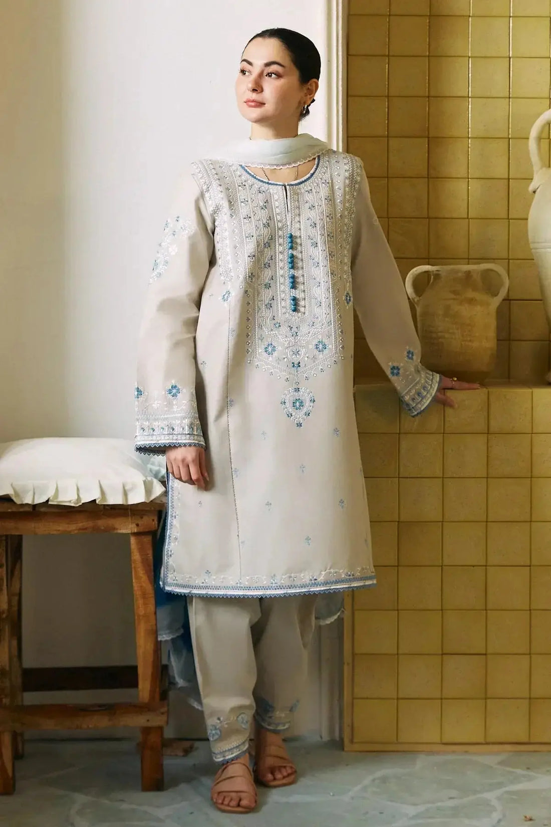 Zara Shahjahan | Coco Lawn 24 | BANO-2A - Pakistani Designer Dress - by Zara Shahjahan | Type: Luxury - 100% Original at Saira Sultan
