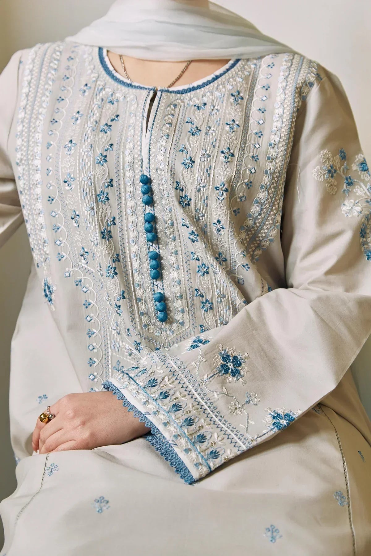 Zara Shahjahan | Coco Lawn 24 | BANO-2A - Pakistani Designer Dress - by Zara Shahjahan | Type: Luxury - 100% Original at Saira Sultan