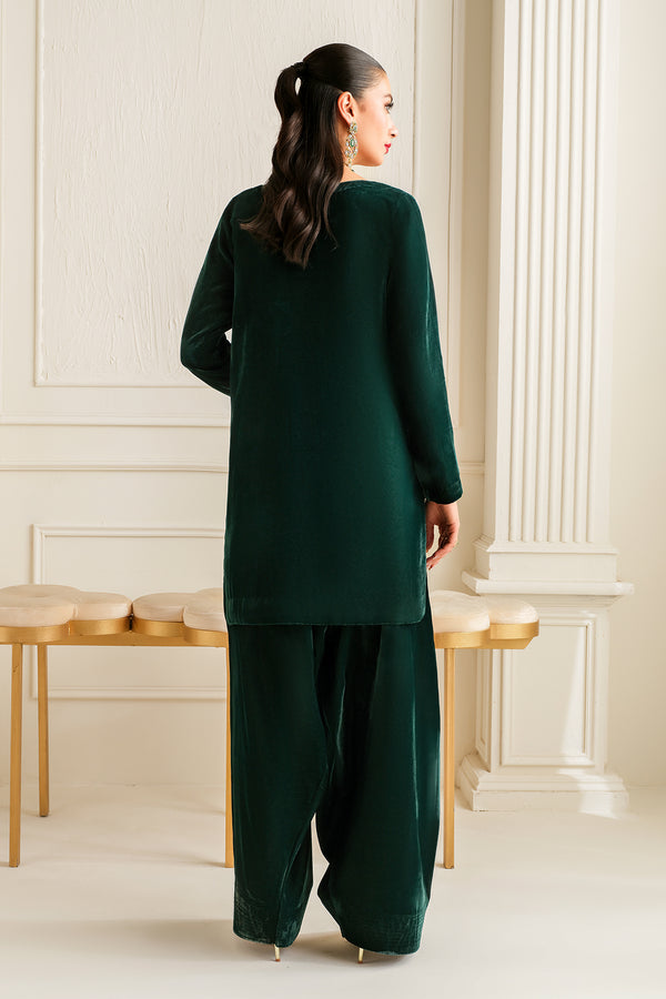 Baroque | Luxury Pret 24 | VELVET SUIT PR-1011 - Pakistani Designer Dress - by Baroque | Type: Ladies Clothes - 100% Original at Saira Sultan