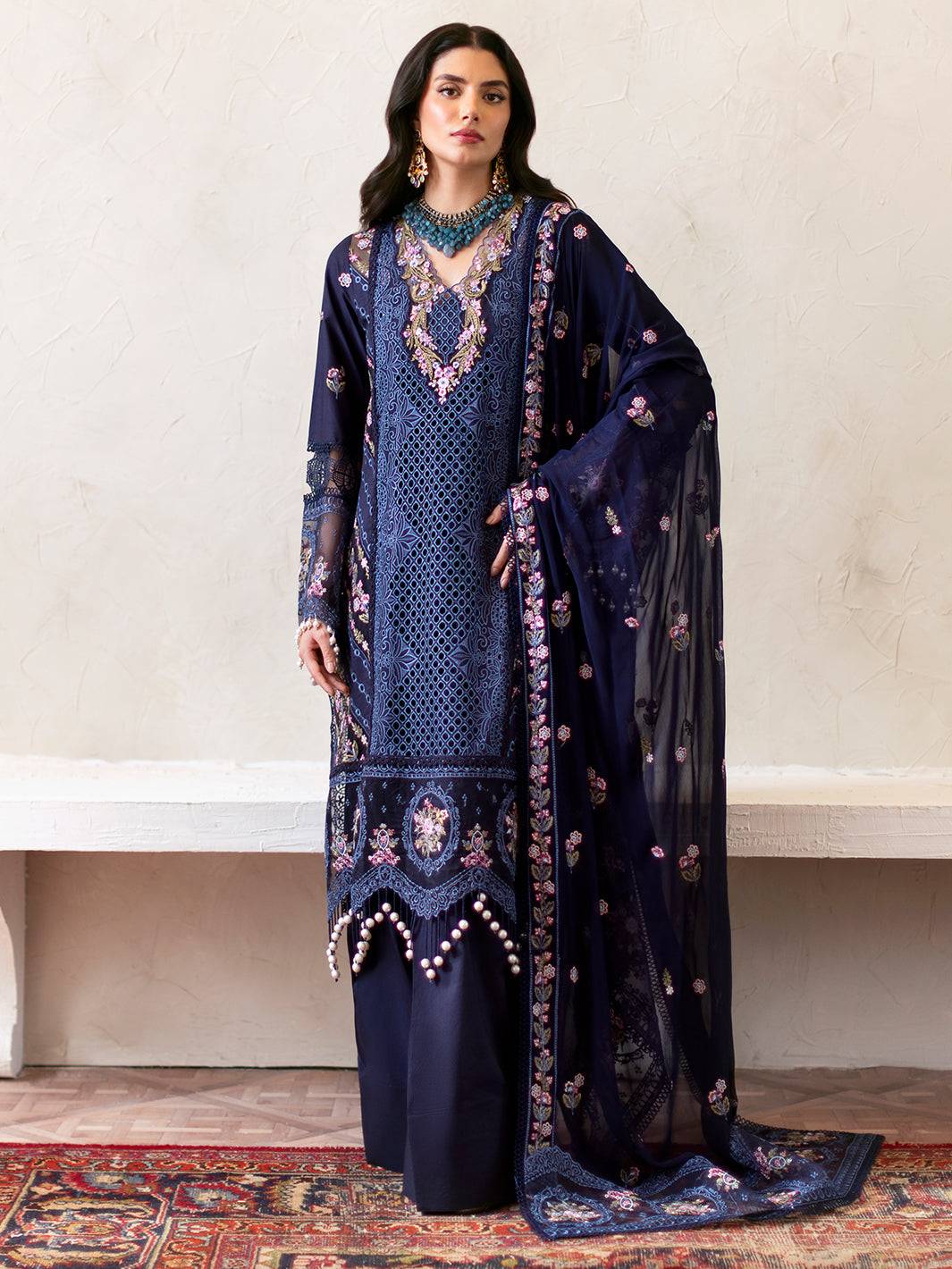 Mahnur | Sophie Luxury Lawn 25 | Blake - Pakistani Designer Dress - by Mahnur | Type: Ladies Clothes - 100% Original at Saira Sultan