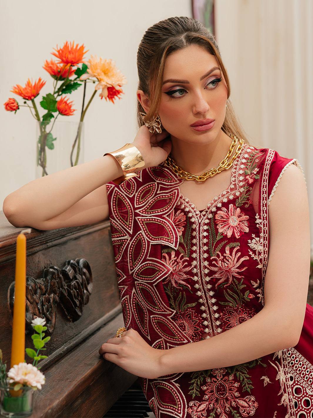 Mahnur | Allenura Luxury Lawn 24 | CELESTIAL - Pakistani Designer Dress - by Mahnur | Type: Luxury - 100% Original at Saira Sultan