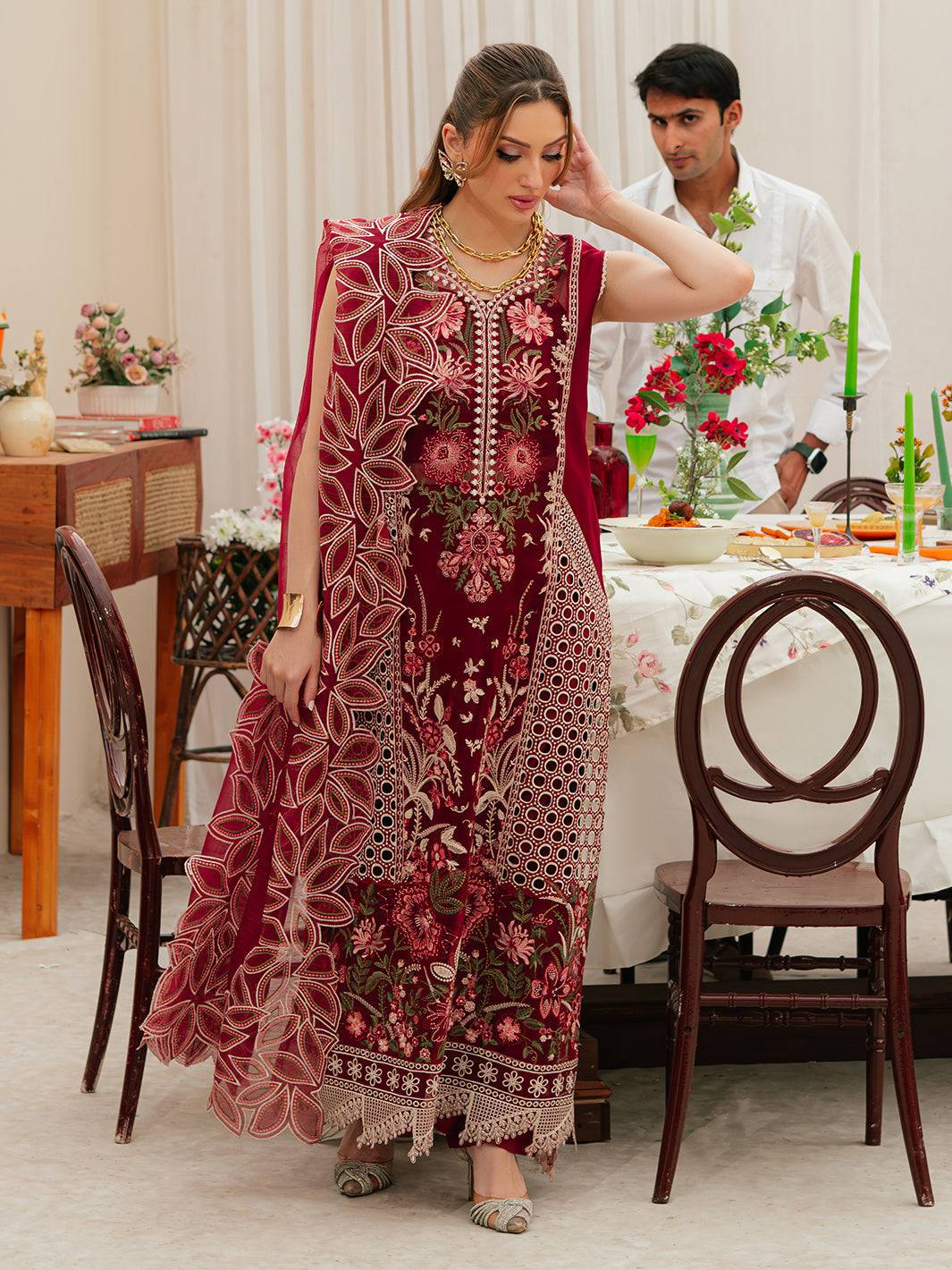 Mahnur | Allenura Luxury Lawn 24 | CELESTIAL - Pakistani Designer Dress - by Mahnur | Type: Luxury - 100% Original at Saira Sultan
