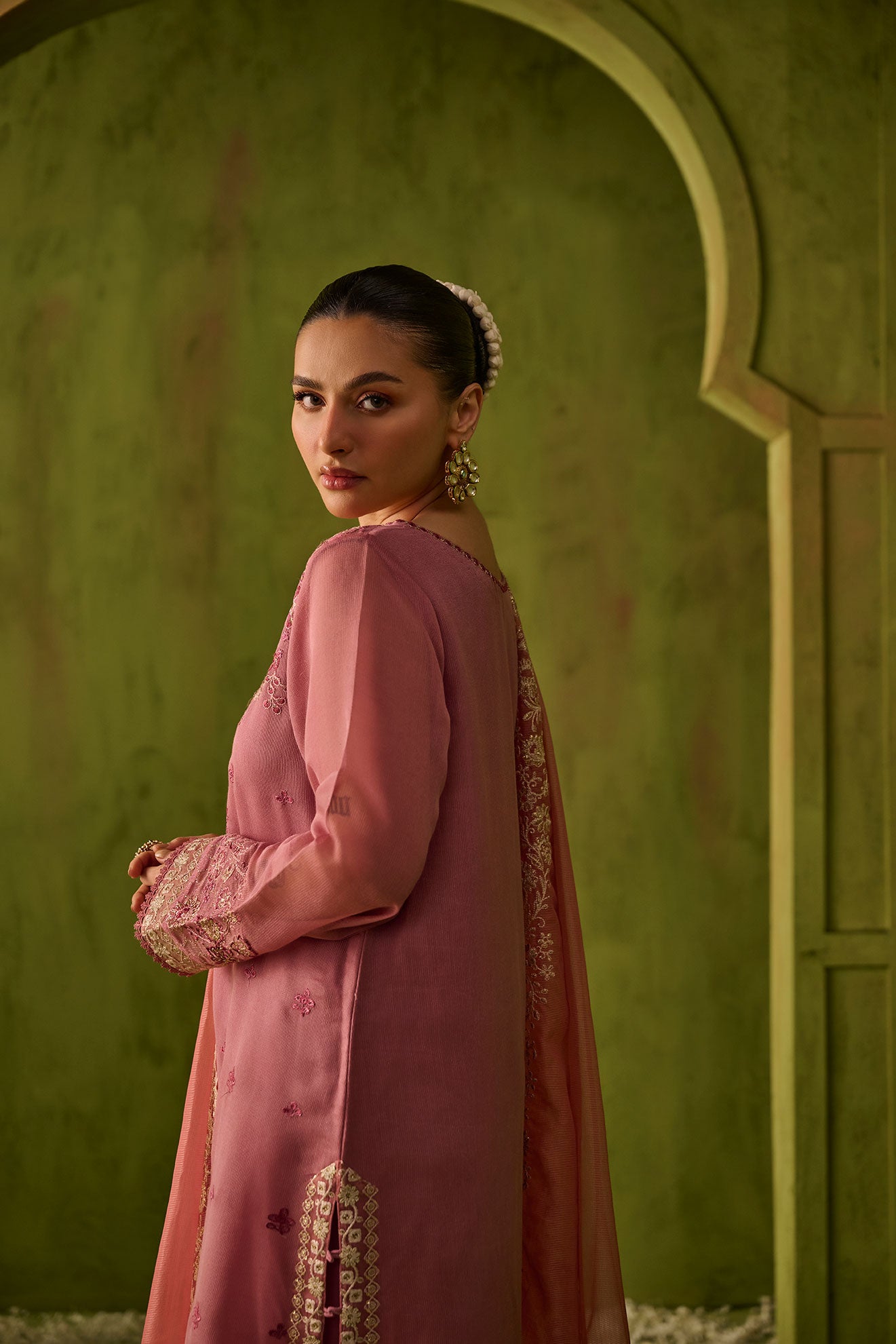 Dhanak | Festive Formals | SS24DU-3193 PINK 3Pcs - Pakistani Designer Dress - by Saffron | Type: Formal - 100% Original at Saira Sultan