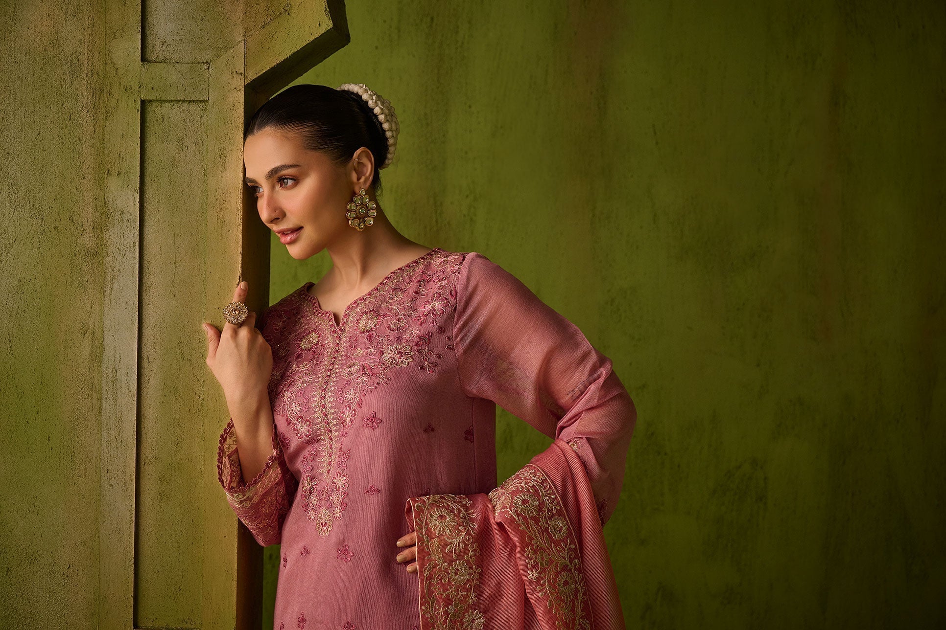 Dhanak | Festive Formals | SS24DU-3193 PINK 3Pcs - Pakistani Designer Dress - by Saffron | Type: Formal - 100% Original at Saira Sultan