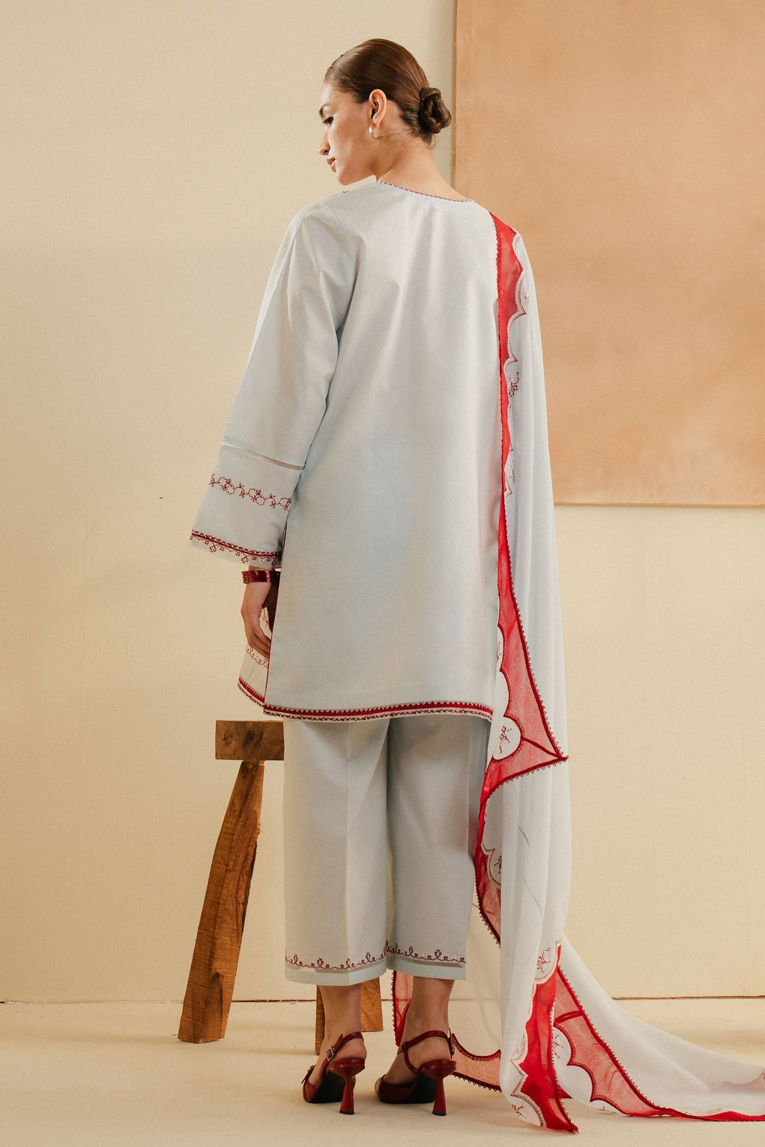 Zara Shahjahan | Eid Pret 25 | CR25P0216 XS Gray Cambric