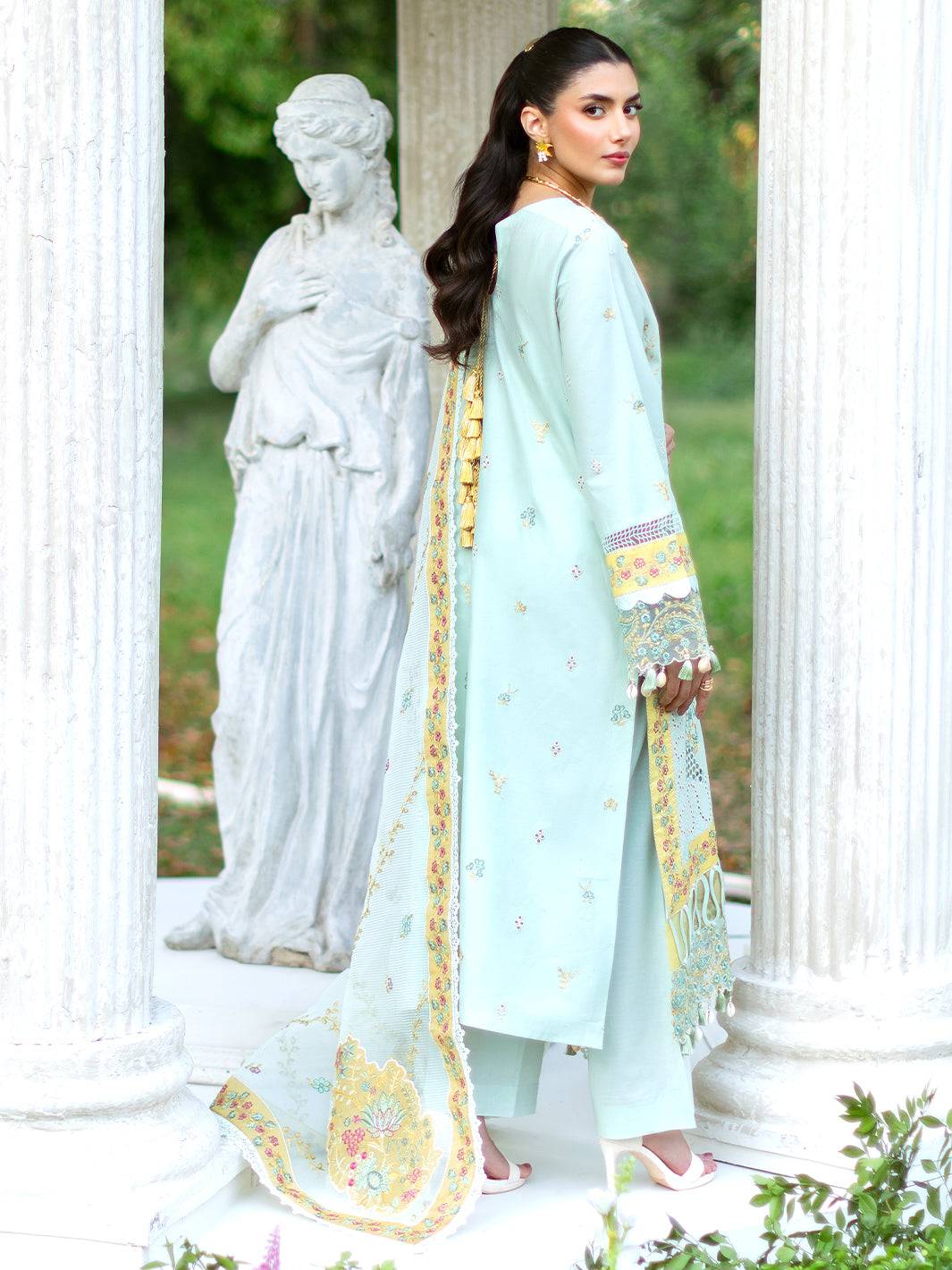 Mahnur | Sophie Luxury Lawn 25 | Calista - Pakistani Designer Dress - by Mahnur | Type: Ladies Clothes - 100% Original at Saira Sultan