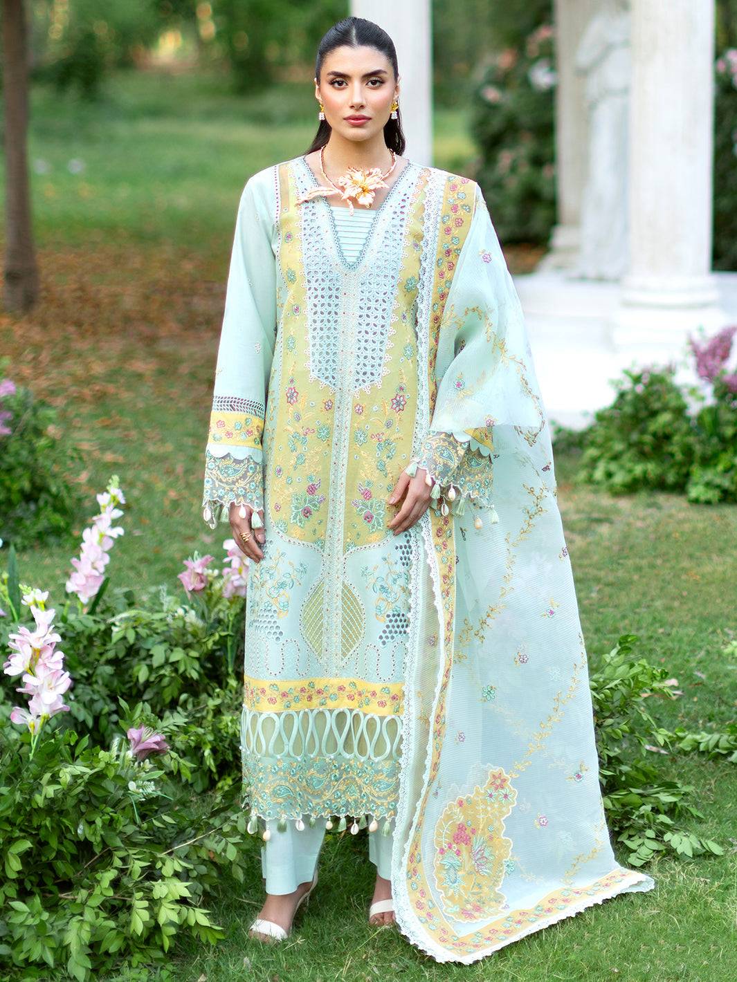 Mahnur | Sophie Luxury Lawn 25 | Calista - Pakistani Designer Dress - by Mahnur | Type: Ladies Clothes - 100% Original at Saira Sultan