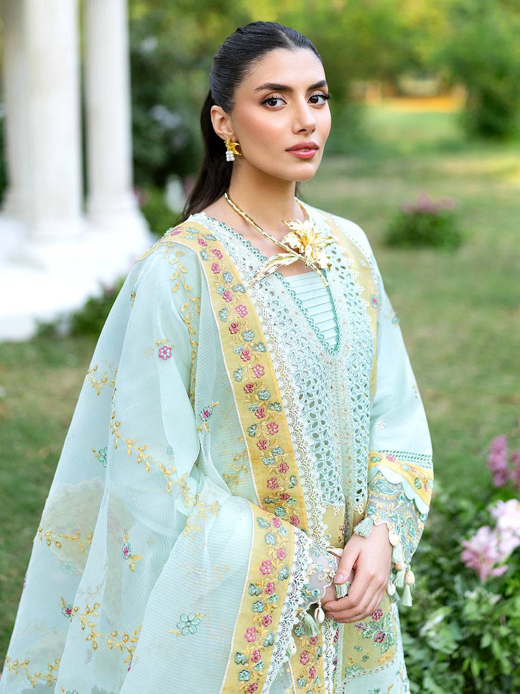 Mahnur | Sophie Luxury Lawn 25 | Calista - Pakistani Designer Dress - by Mahnur | Type: Ladies Clothes - 100% Original at Saira Sultan