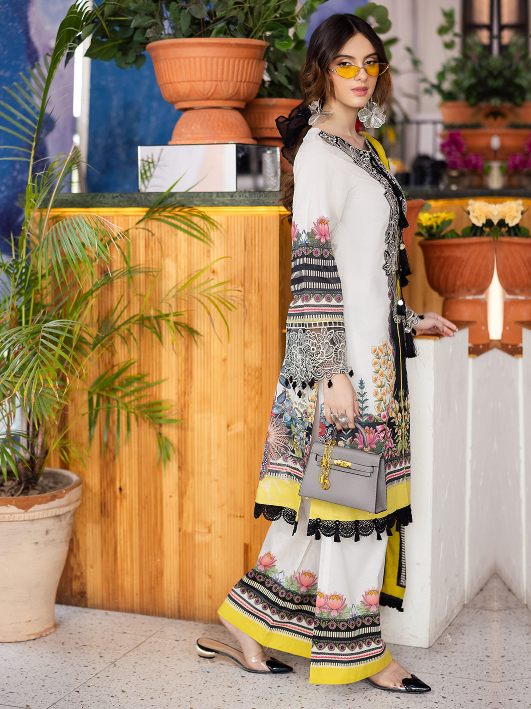 Mahnur | After Hours Luxury Lawn 25 | ChitChat Charm Custom Size White Lawn