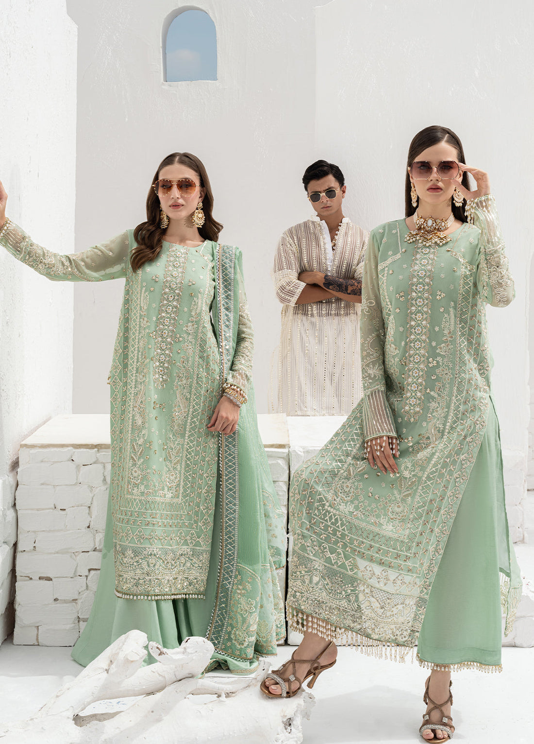 Sahane | Savoir Luxury Formals | CT-140008 Elise - Savoir - Pakistani Designer Dress - by Sahane | Type: Formal - 100% Original at Saira Sultan