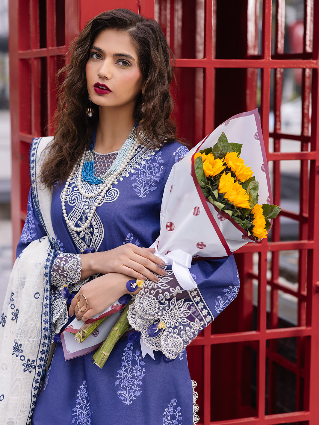 Mahnur | Broadway Luxury Lawn 25 | Tulip M Blue Lawn