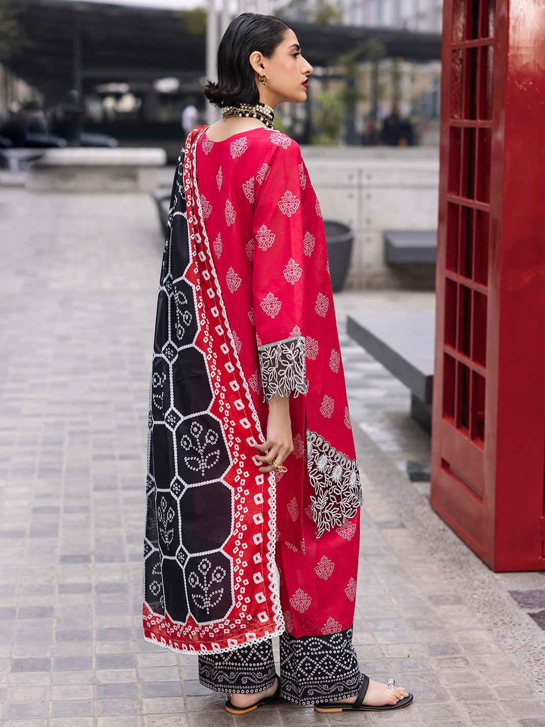 Mahnur | Broadway Luxury Lawn 25 | Azelea XS Hot Pink Lawn