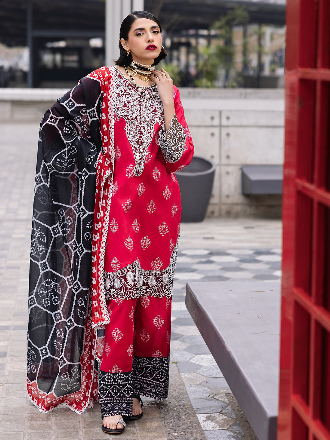 Mahnur | Broadway Luxury Lawn 25 | Azelea XL Hot Pink Lawn