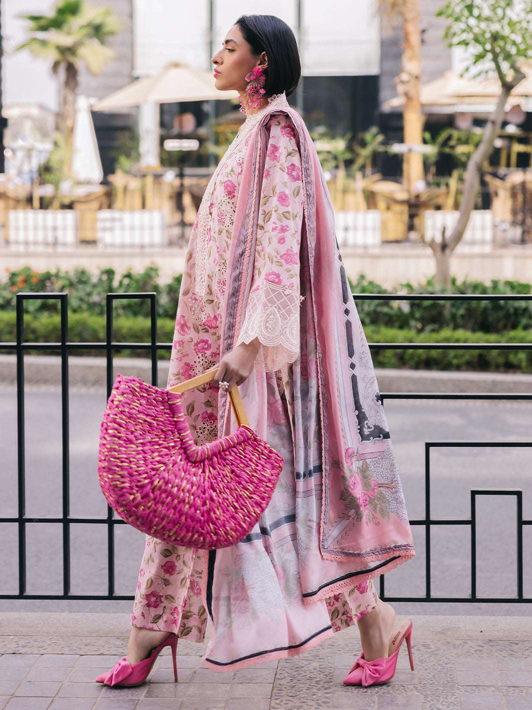 Mahnur | Broadway Luxury Lawn 25 | Lotus XL Pink Lawn