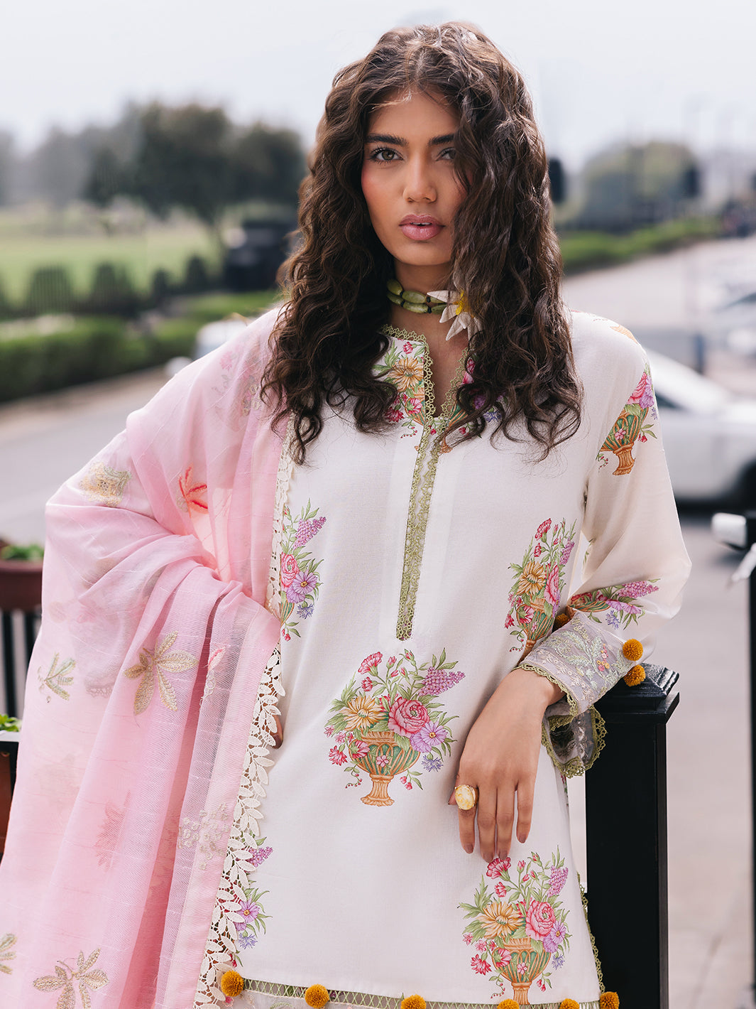 Mahnur | Broadway Luxury Lawn 25 | Cherry Blossom L White Lawn