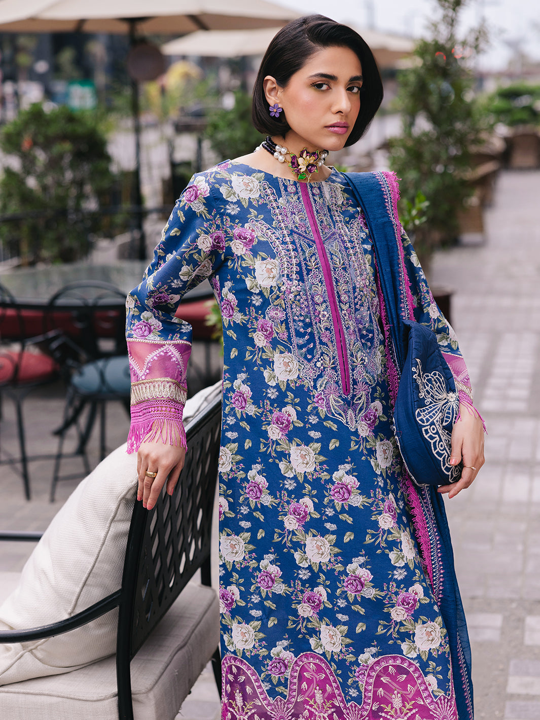 Mahnur | Broadway Luxury Lawn 25 | Ires L Blue Lawn