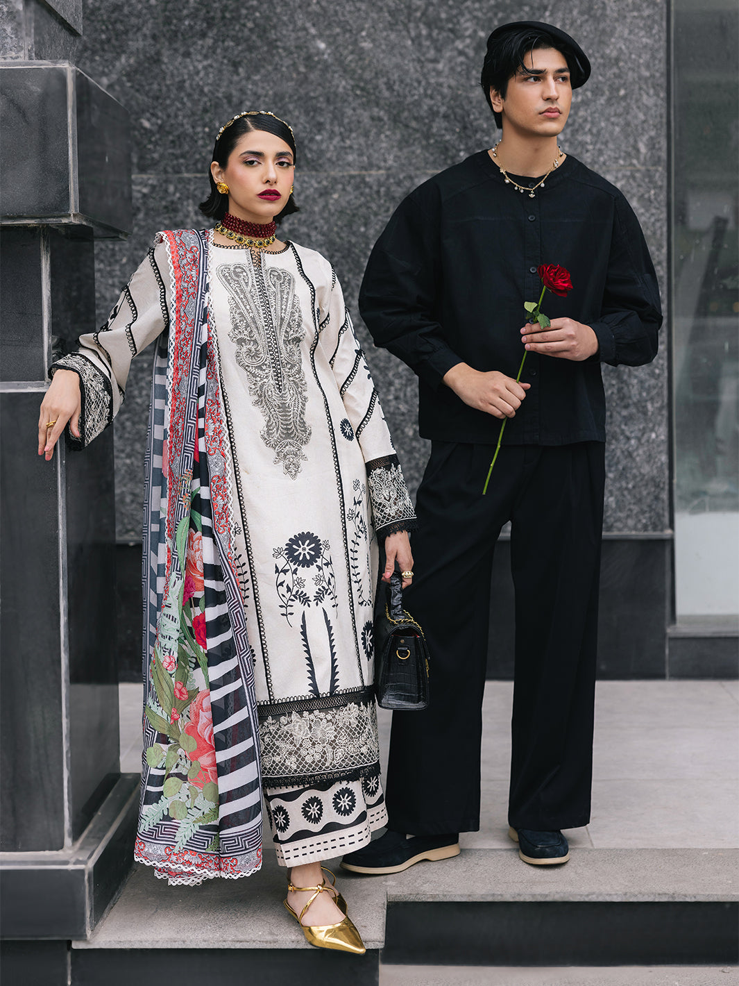 Mahnur | Broadway Luxury Lawn 25 | Freesia XL Off White Lawn