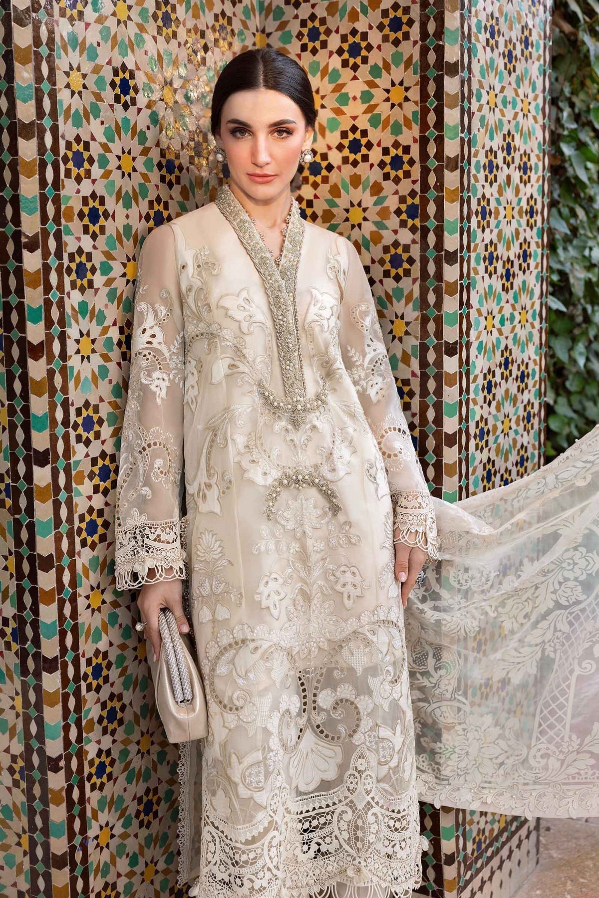 Maria B | Luxury Lawn 25 | D-2506-A L White Organza