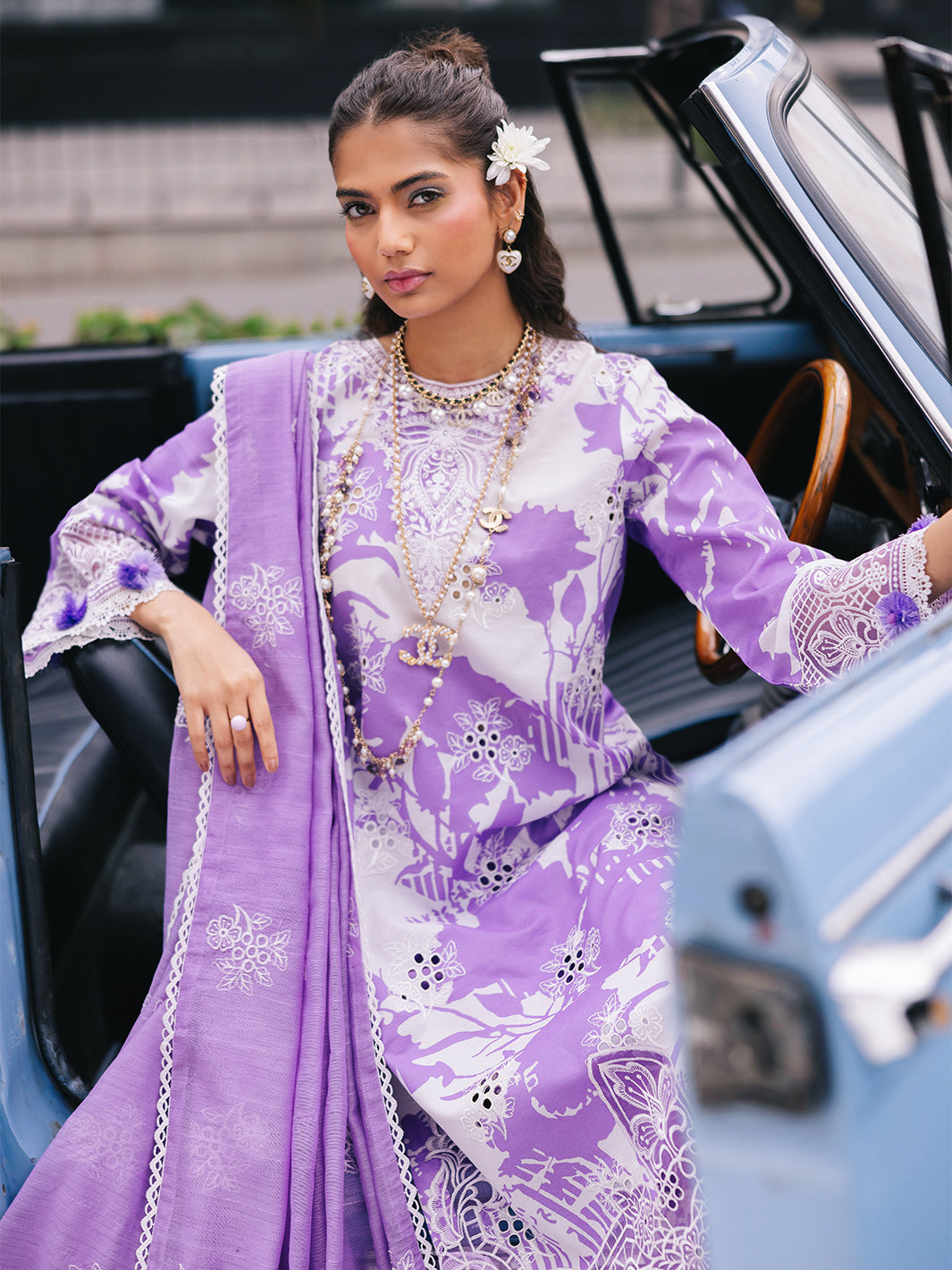 Mahnur | Broadway Luxury Lawn 25 | Viola M Purple Lawn