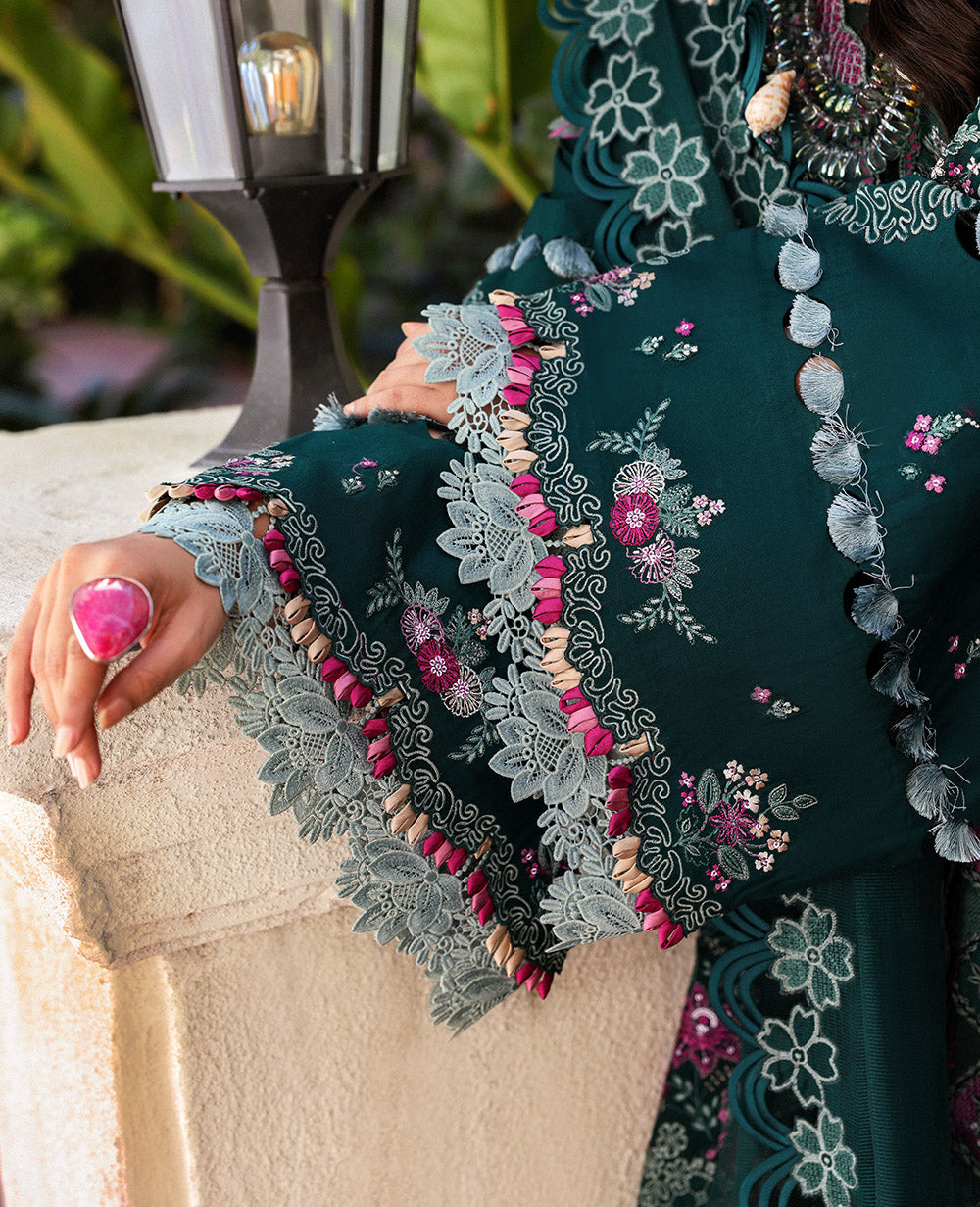 Republic Womenswear | Kalani Eid Luxury Lawn 25 | D1-B - Zehra XL Dark Green Lawn