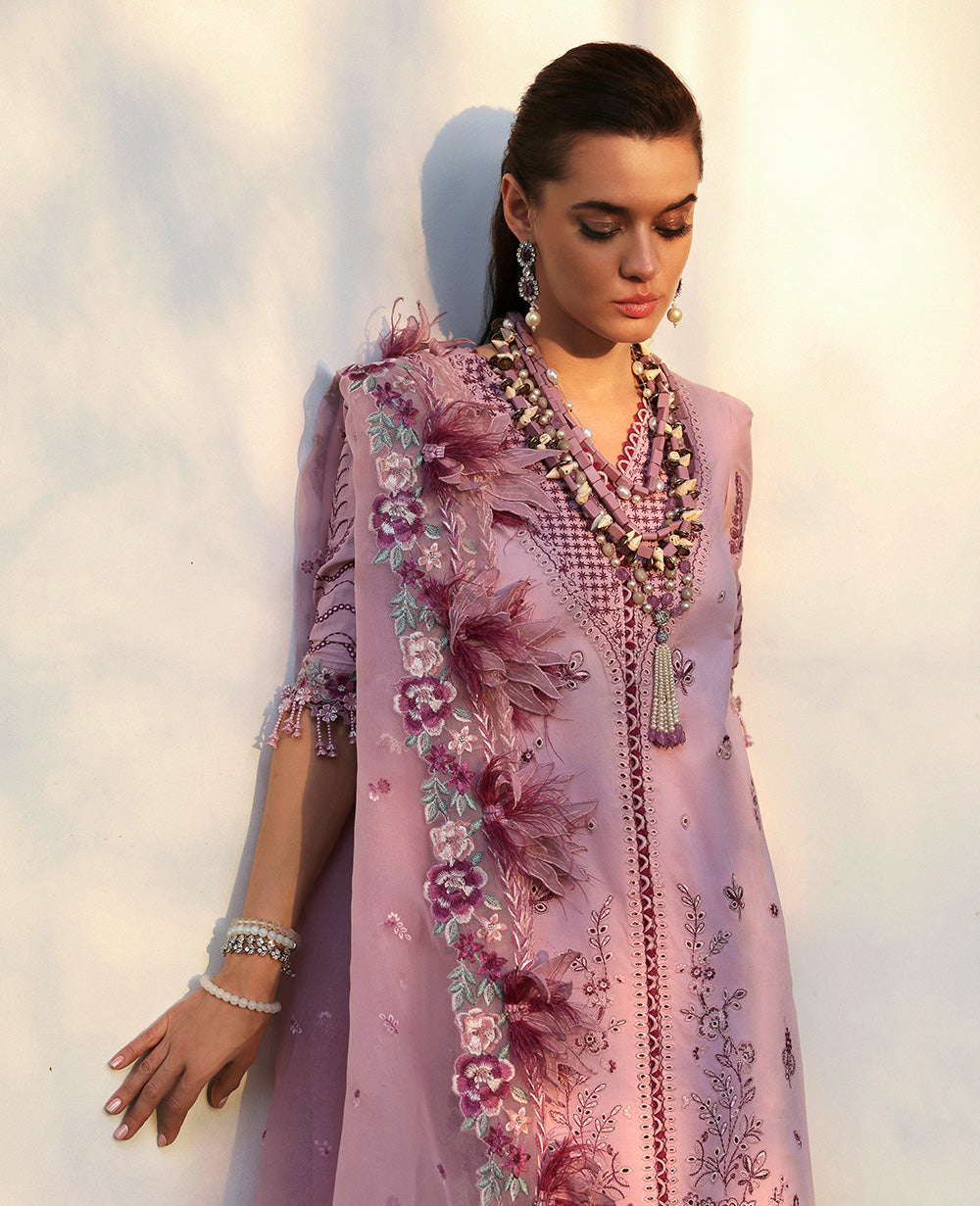 Republic Womenswear | Kalani Eid Luxury Lawn 25 | D4-B - Gulbahar XL Lilac Lawn