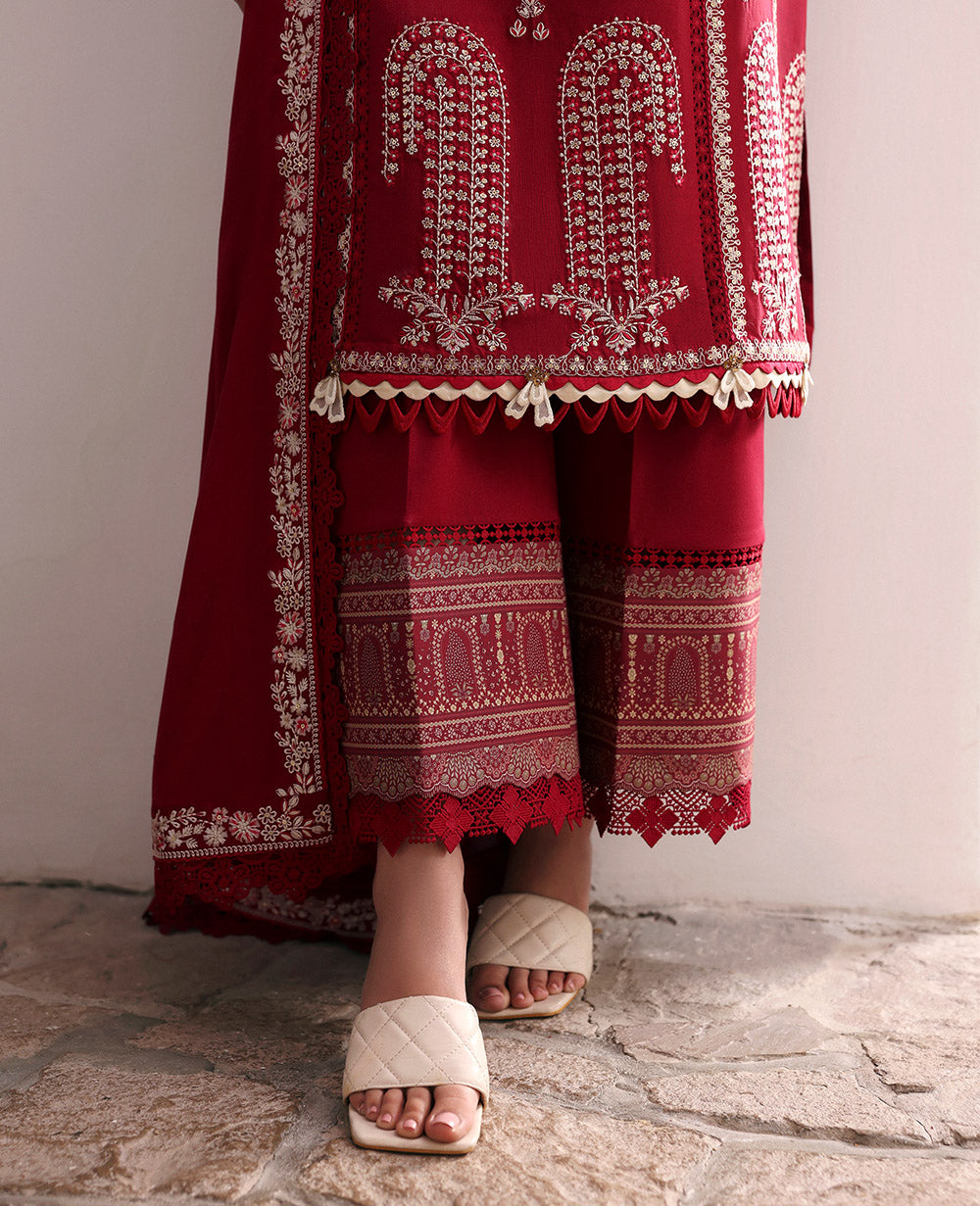 Republic Womenswear | Talia Luxury Lawn 25 | D6-A - Evara M Red Lawn