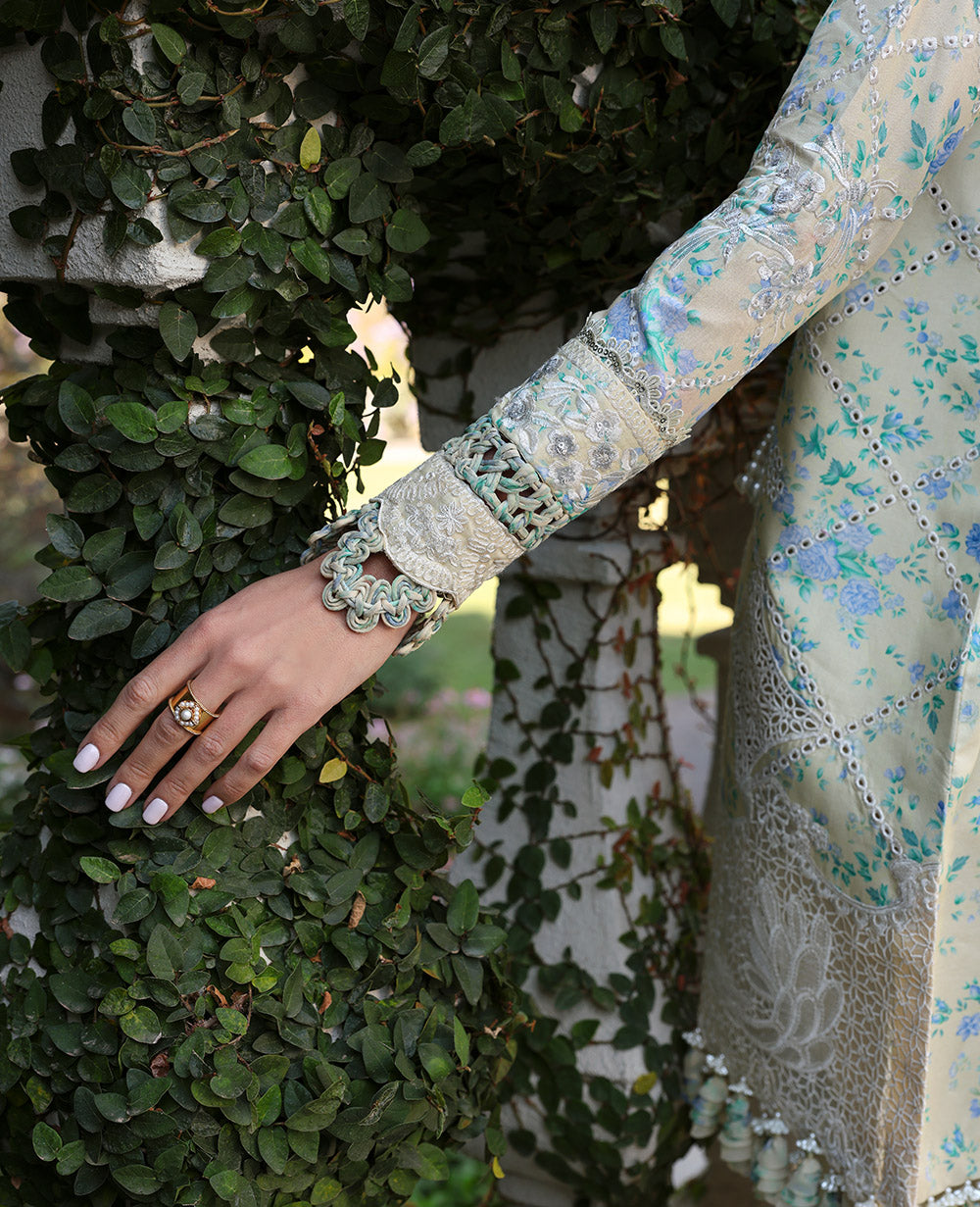 Republic Womenswear | Kalani Eid Luxury Lawn 25 | D8-A - Zuri L Ivory Lawn