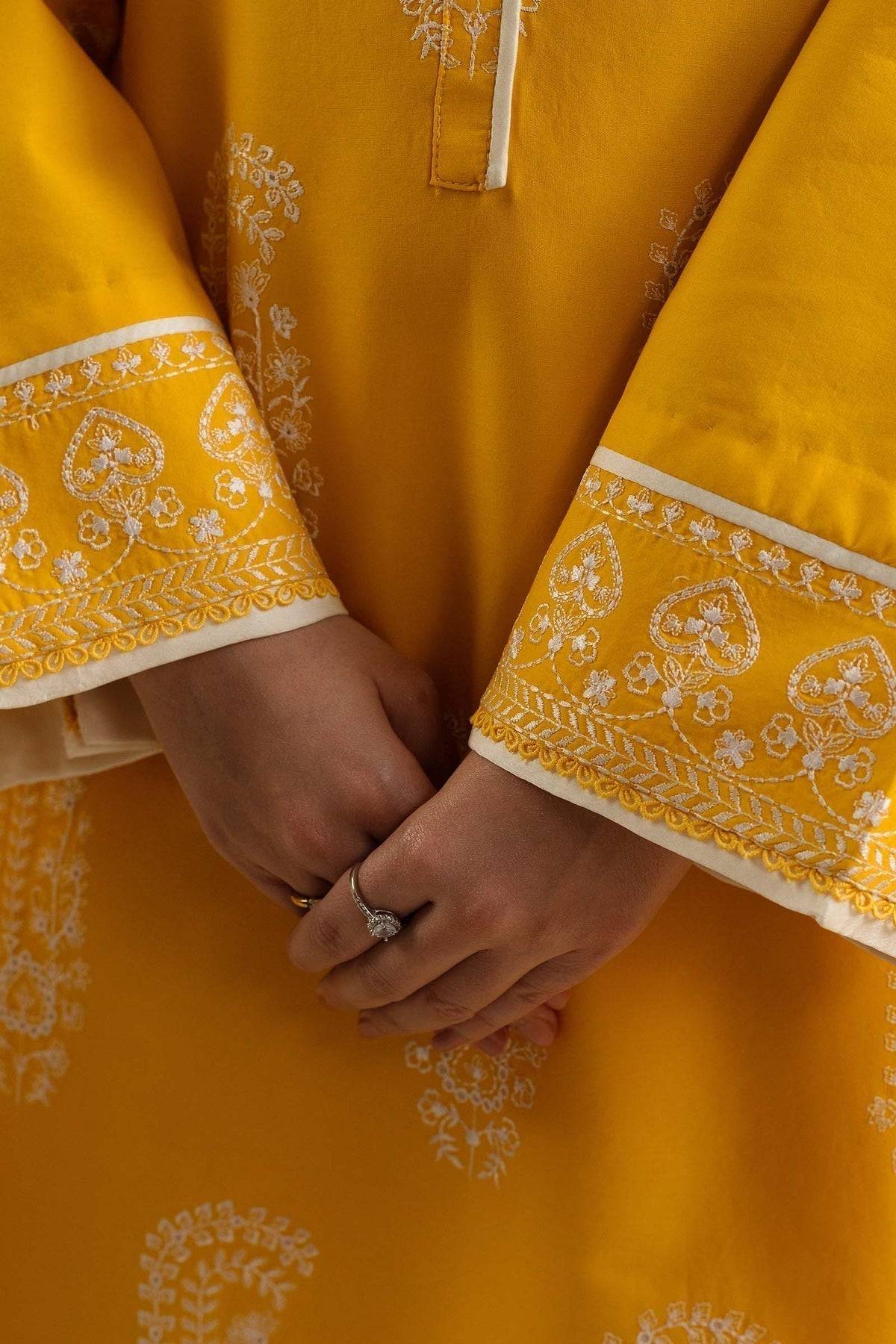 Zara Shahjahan | Coco Lawn Vol 2 | DIARA-4A - Pakistani Designer Dress - by Zara Shahjahan | Type: Luxury - 100% Original at Saira Sultan