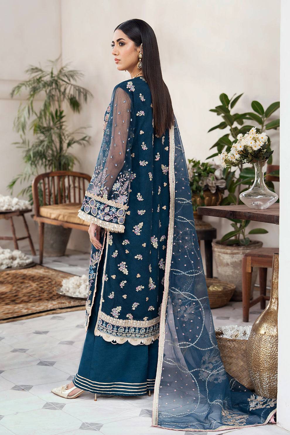 Avyana | Nazeen Festive Edit | Zaira - Pakistani Designer Dress - by Avyana | Type: Luxury - 100% Original at Saira Sultan