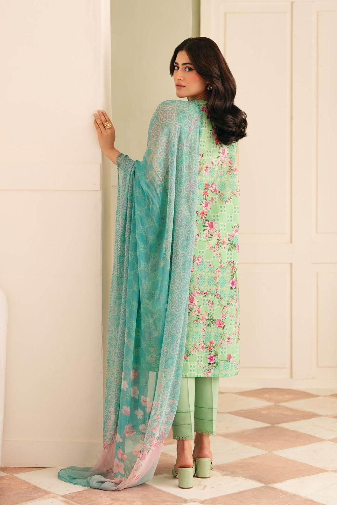 Sahar | Selene 25 | Seafoam Garden XS Green Lawn