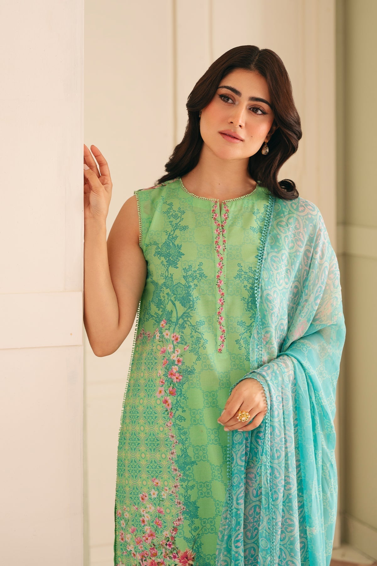 Sahar | Selene 25 | Seafoam Garden L Green Lawn