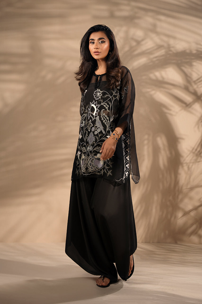Sania Maskatiya | Mirra Luxury Pret 25 | Arah - Pakistani Designer Dress - by Sania Maskatiya - Type : Ladies Clothes - 100% Original at Saira Sultan