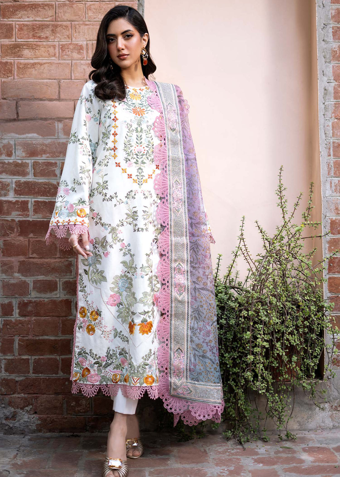Fozia Khalid | Blossom Festive Lawn 25 | Lilly XS Ivory Lawn