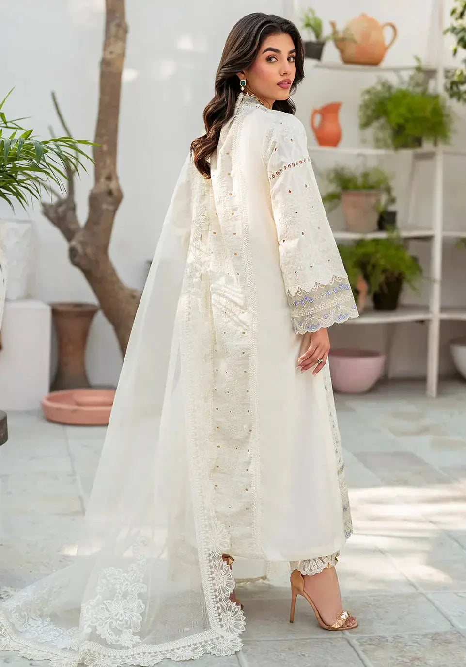Zarqash | Belle Ame 24 | BL 002 Rosettes - Pakistani Designer Dress - by Zarqash | Type: Luxury - 100% Original at Saira Sultan