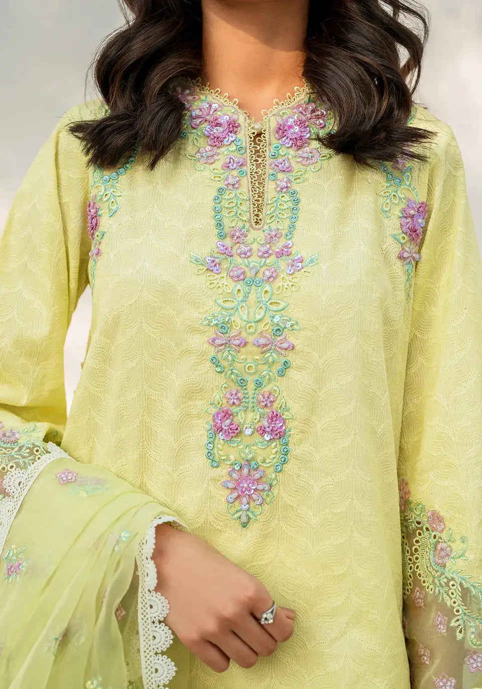 Zarqash | Belle Ame 24 | BL 001 Ziana - Pakistani Designer Dress - by Zarqash | Type: Luxury - 100% Original at Saira Sultan